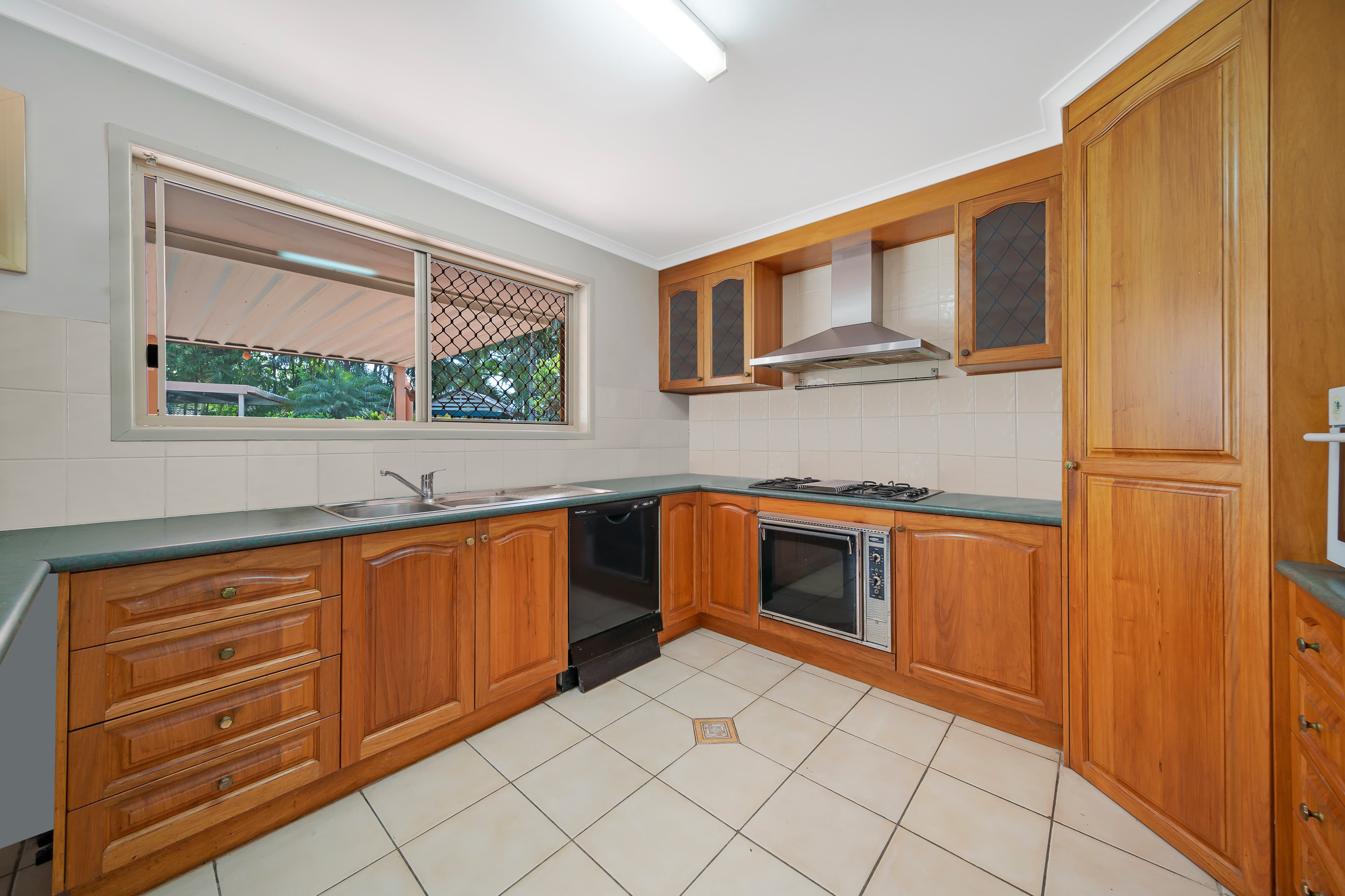 Portfolio image Item Removal Kitchen